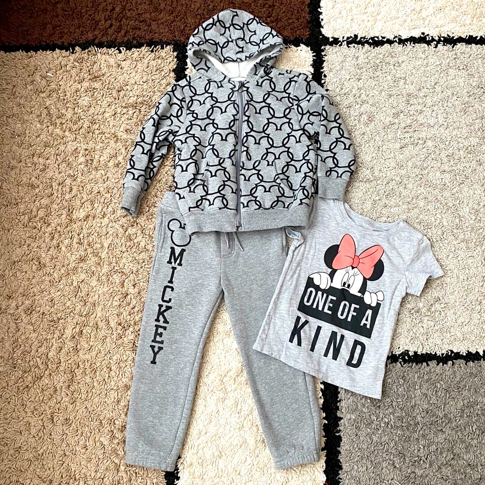 💋4/$40-Minnie Mouse Outfit